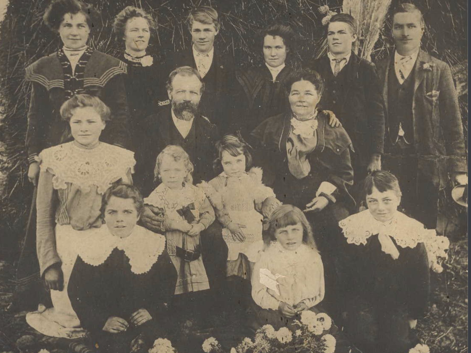 The Howarth family, c. 1909–10